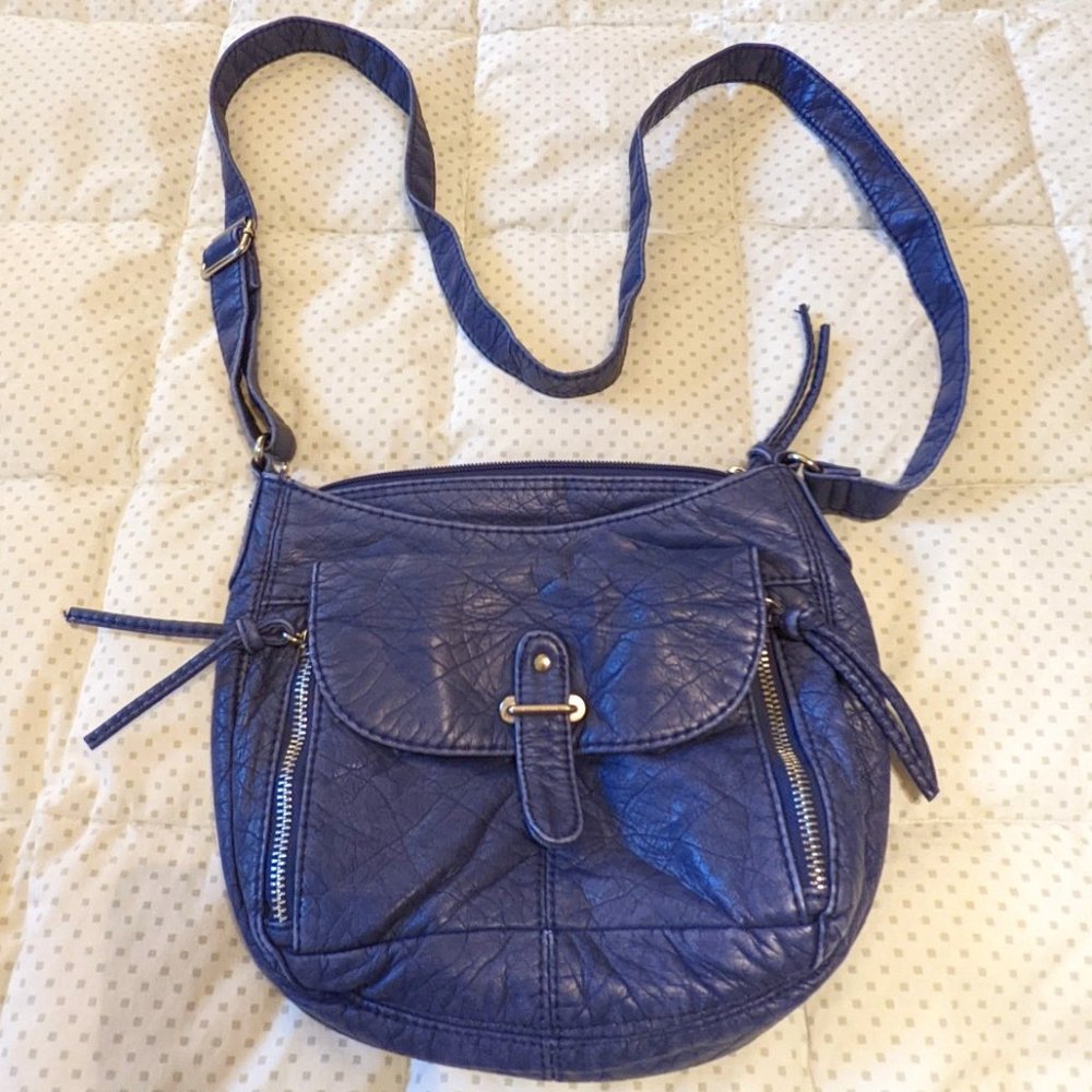 Bueno Wrinkled-Looking Crossbody Purse